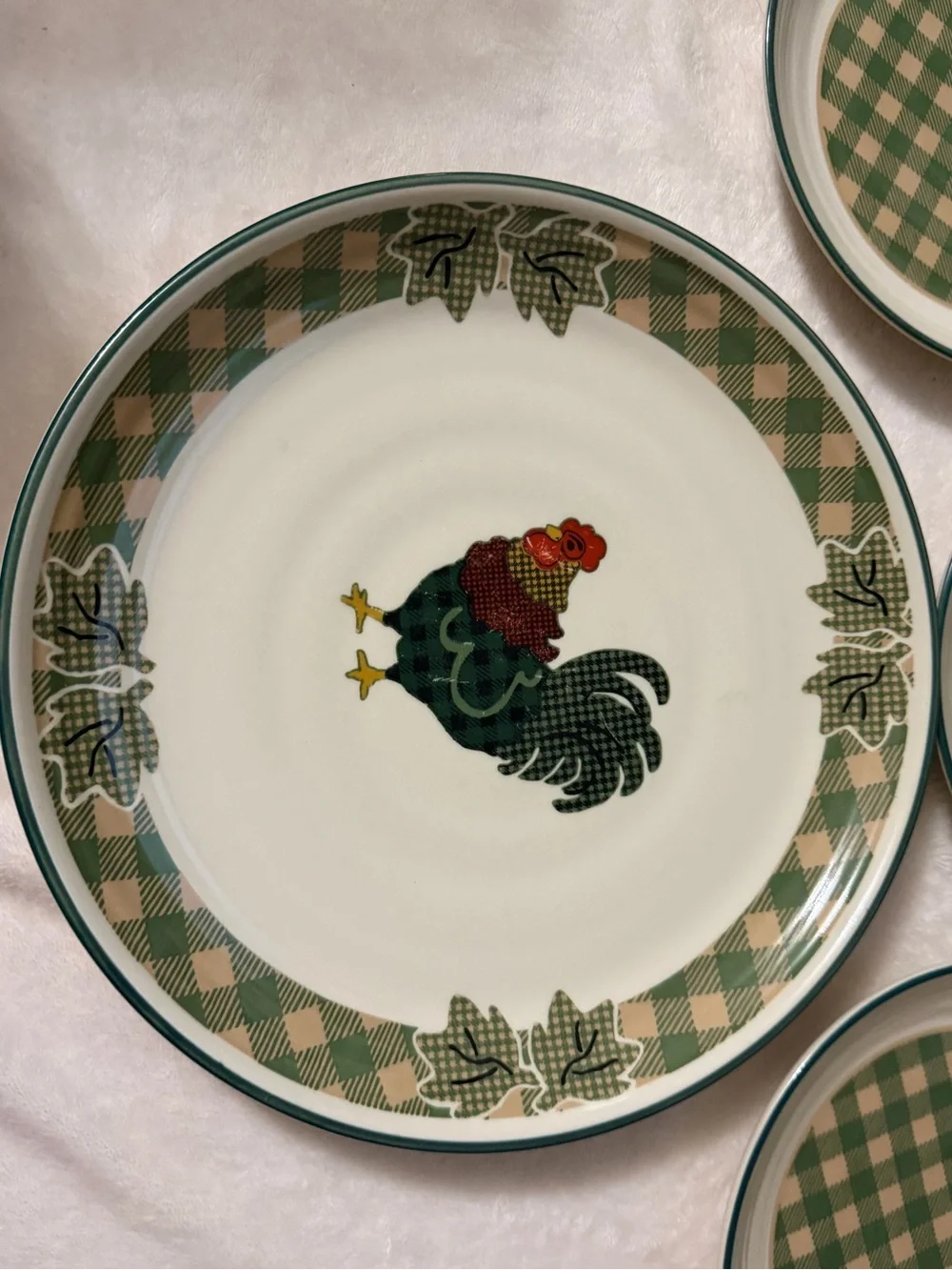 Julie Ingleman Designs 'Rooster Morn' stoneware plates. 3 small plates/1 platter